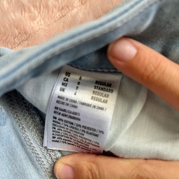 AMERICAN EAGLE JEANS - Picture 4 of 6